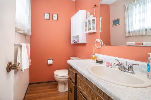 4306 Gordon Drive, Kelowna, BC - Indoor Photo Showing Bathroom