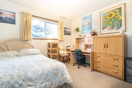 4306 Gordon Drive, Kelowna, BC - Indoor Photo Showing Bedroom