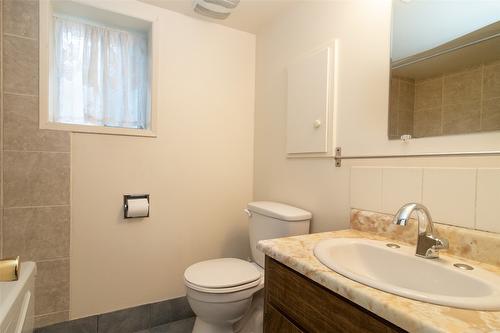 4306 Gordon Drive, Kelowna, BC - Indoor Photo Showing Bathroom