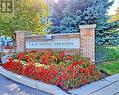 705 - 23 Oneida Crescent, Richmond Hill, ON  - Outdoor 