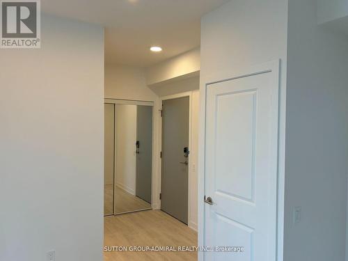 A1505 - 30 Upper Mall Way, Vaughan, ON - Indoor Photo Showing Other Room