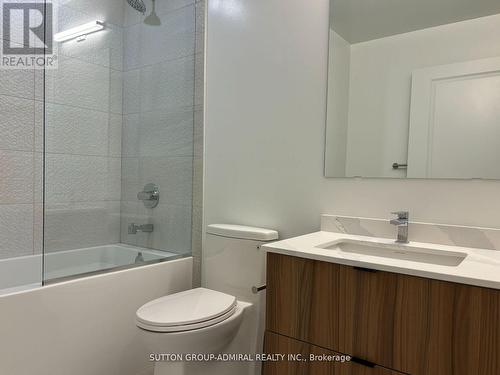 A1505 - 30 Upper Mall Way, Vaughan, ON - Indoor Photo Showing Bathroom