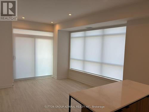 A1505 - 30 Upper Mall Way, Vaughan, ON - Indoor Photo Showing Other Room