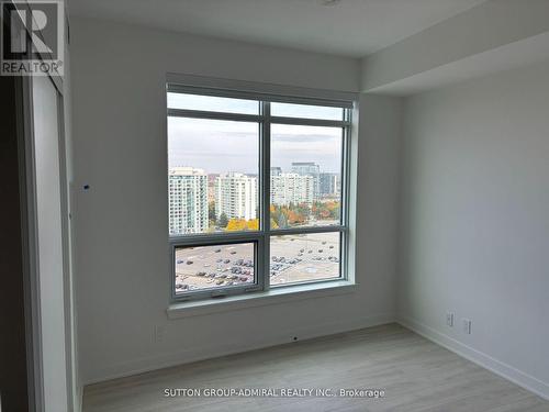 A1505 - 30 Upper Mall Way, Vaughan, ON - Indoor Photo Showing Other Room