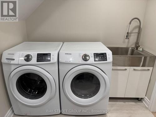 73 Walter Tunny Crescent, East Gwillimbury, ON - Indoor Photo Showing Laundry Room