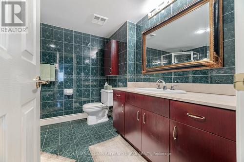 404 - 121 Woodbridge Avenue, Vaughan, ON - Indoor Photo Showing Bathroom