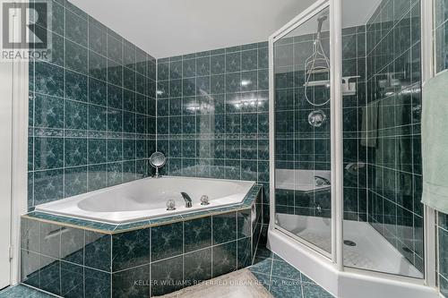 404 - 121 Woodbridge Avenue, Vaughan, ON - Indoor Photo Showing Bathroom