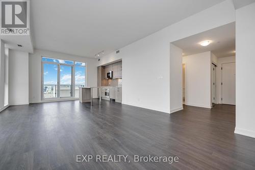 1806 - 8119 Birchmount Road, Markham, ON - Indoor Photo Showing Living Room