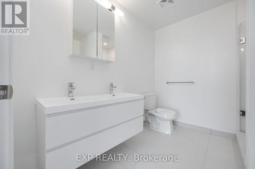 1806 - 8119 Birchmount Road, Markham, ON - Indoor Photo Showing Bathroom