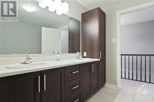 225 King Street, Carleton Place, ON - Indoor Photo Showing Bathroom