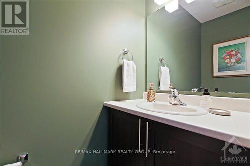 225 King Street, Lanark, ON - Indoor Photo Showing Bathroom