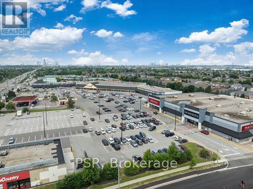 704 - 20 Gatineau Drive E, Vaughan, ON - Outdoor With View