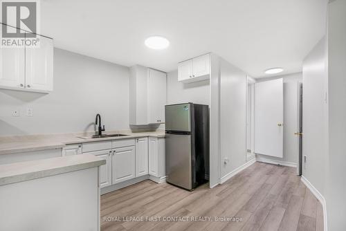 14-16 Peel Street, Barrie, ON - Indoor Photo Showing Kitchen