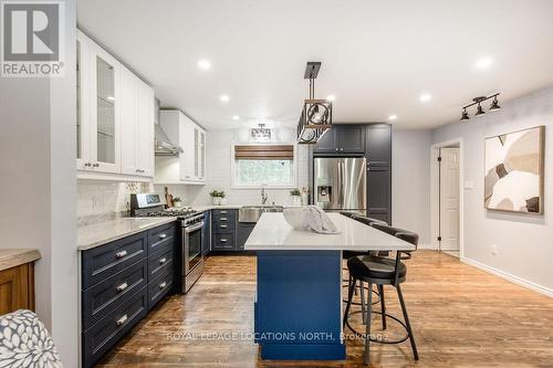 44 Stroud Crescent, Wasaga Beach, ON - Indoor Photo Showing Kitchen With Upgraded Kitchen