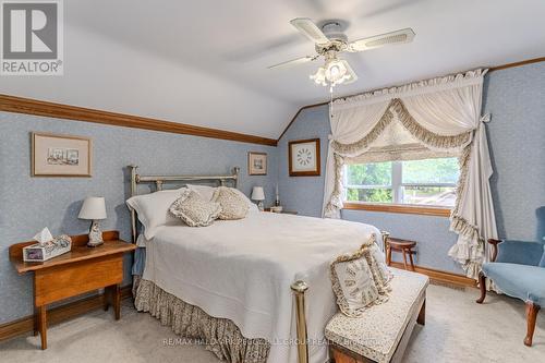 63 Nelson Street, Barrie, ON - Indoor Photo Showing Bedroom