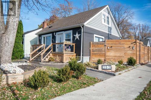 252 Walter Avenue N, Hamilton, ON - Outdoor