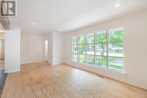 31 Shakespeare Avenue, Niagara-On-The-Lake, ON - Indoor Photo Showing Other Room