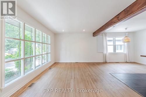 31 Shakespeare Avenue, Niagara-On-The-Lake, ON - Indoor Photo Showing Other Room