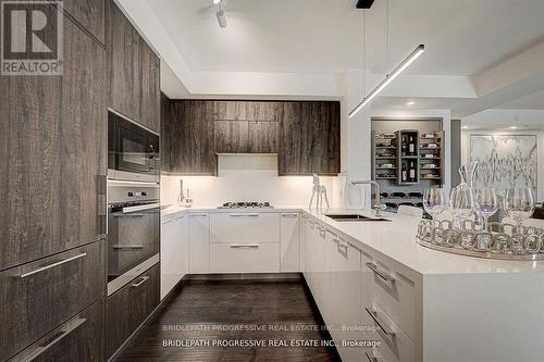 401 - 3 Southvale Drive, Toronto, ON - Indoor Photo Showing Kitchen