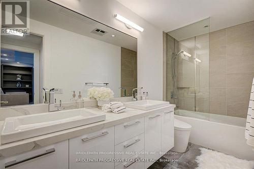 401 - 3 Southvale Drive, Toronto, ON - Indoor Photo Showing Bathroom