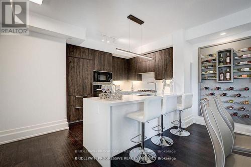 401 - 3 Southvale Drive, Toronto, ON - Indoor Photo Showing Kitchen