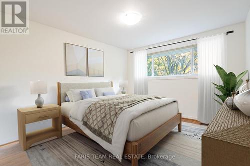 5 Vanity Court, Toronto, ON - Indoor Photo Showing Bedroom