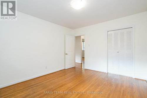 5 Vanity Court, Toronto, ON - Indoor Photo Showing Other Room