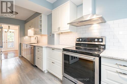 5 Vanity Court, Toronto, ON - Indoor Photo Showing Kitchen With Upgraded Kitchen