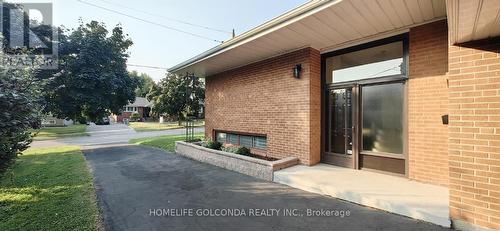 131 Broadlands Boulevard, Toronto, ON - Outdoor With Exterior