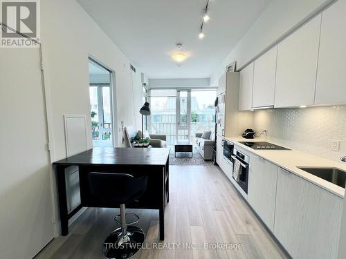 1004 - 158 Front Street E, Toronto, ON - Indoor Photo Showing Kitchen With Upgraded Kitchen