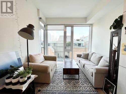 1004 - 158 Front Street E, Toronto, ON - Indoor Photo Showing Living Room