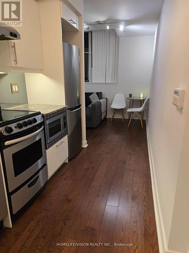 604 - 320 Richmond Street E, Toronto, ON - Indoor Photo Showing Kitchen With Stainless Steel Kitchen