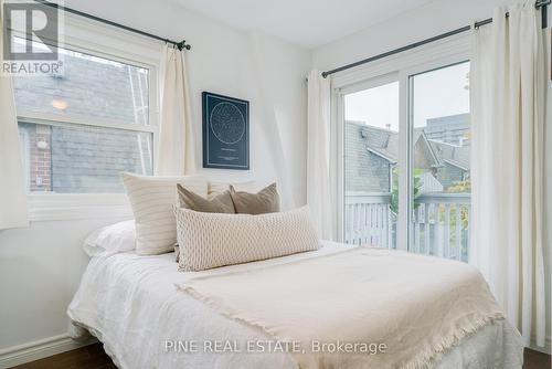 B - 32 Massey Street, Toronto, ON - Indoor Photo Showing Bedroom