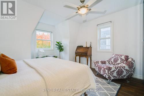 B - 32 Massey Street, Toronto, ON - Indoor Photo Showing Bedroom