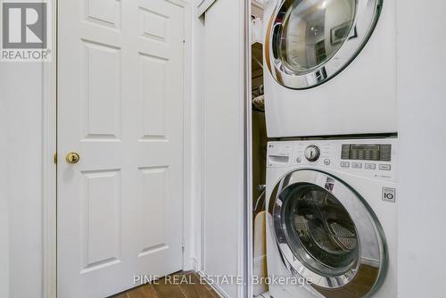 B - 32 Massey Street, Toronto, ON - Indoor Photo Showing Laundry Room