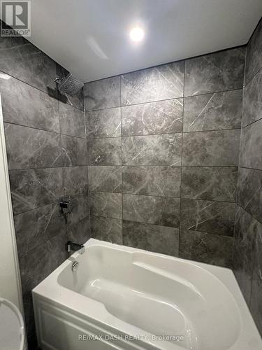 501 - 151 Avenue Road, Toronto, ON - Indoor Photo Showing Bathroom