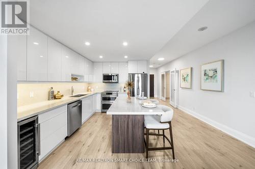 1211 - 100 Harrison Garden Boulevard, Toronto, ON - Indoor Photo Showing Kitchen With Stainless Steel Kitchen With Upgraded Kitchen