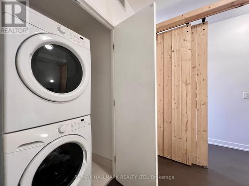 S216 - 120 Bayview Avenue, Toronto, ON - Indoor Photo Showing Laundry Room