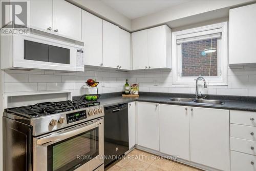 1 Barwick Court E, Whitby, ON - Indoor Photo Showing Kitchen With Double Sink