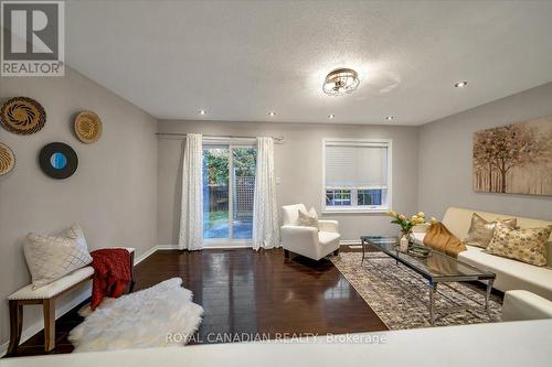 1 Barwick Court E, Whitby, ON - Indoor Photo Showing Other Room