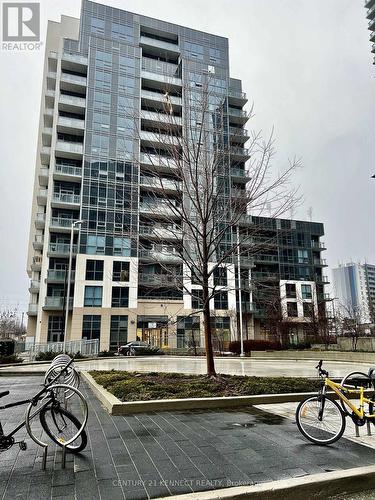 411 - 10 Meadowglen Place, Toronto, ON - Outdoor With Facade