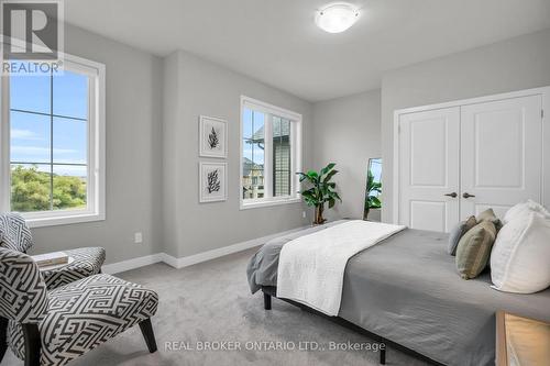 1058 Thompson Drive, Oshawa, ON - Indoor Photo Showing Bedroom