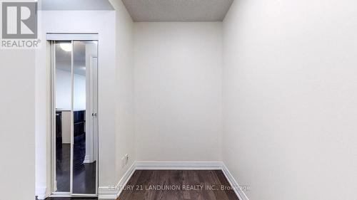 3409 - 21 Carlton Street, Toronto, ON - Indoor Photo Showing Other Room