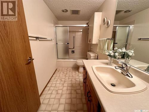 10 1391 98Th Street W, North Battleford, SK - Indoor Photo Showing Bathroom