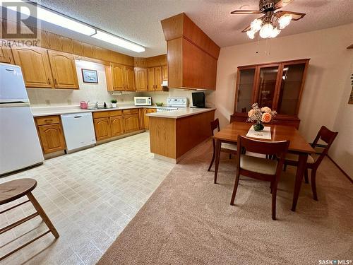 10 1391 98Th Street W, North Battleford, SK - Indoor Photo Showing Kitchen