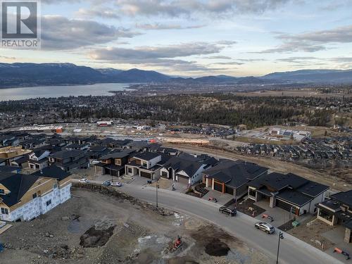 1042 Emslie Street, Kelowna, BC - Outdoor With View