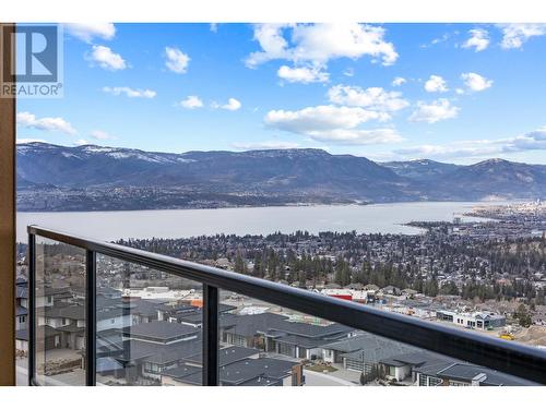 1042 Emslie Street, Kelowna, BC - Outdoor With Body Of Water With View