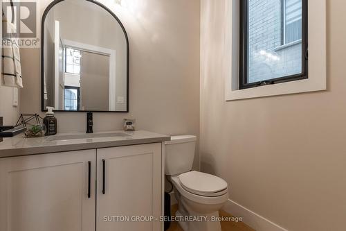 3861 Petalpath Way, London, ON - Indoor Photo Showing Bathroom