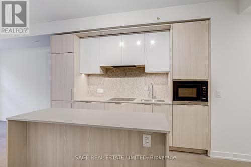 205 - 123 Portland Street, Toronto, ON - Indoor Photo Showing Kitchen