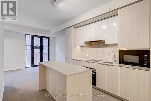 205 - 123 Portland Street, Toronto, ON - Indoor Photo Showing Kitchen